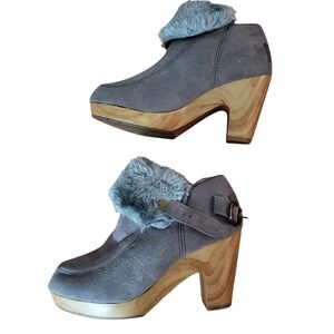 Gray and Blue Mules with Chunky Heel